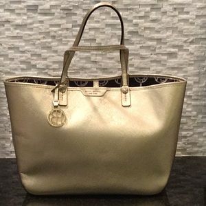 Henri Bendel Tote bag